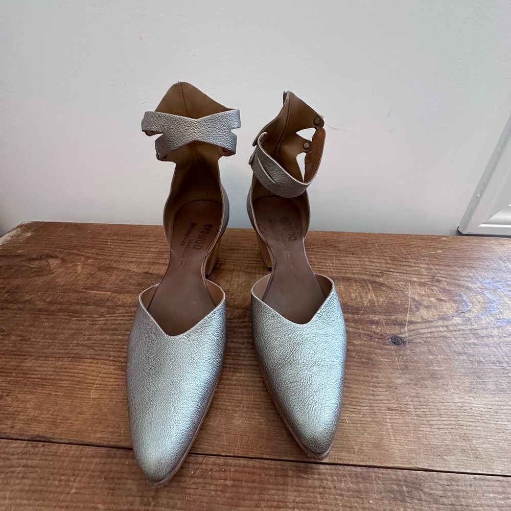 Vintage Silver Ankle party Strap Heels- wedding guest - Picture 2 of 7